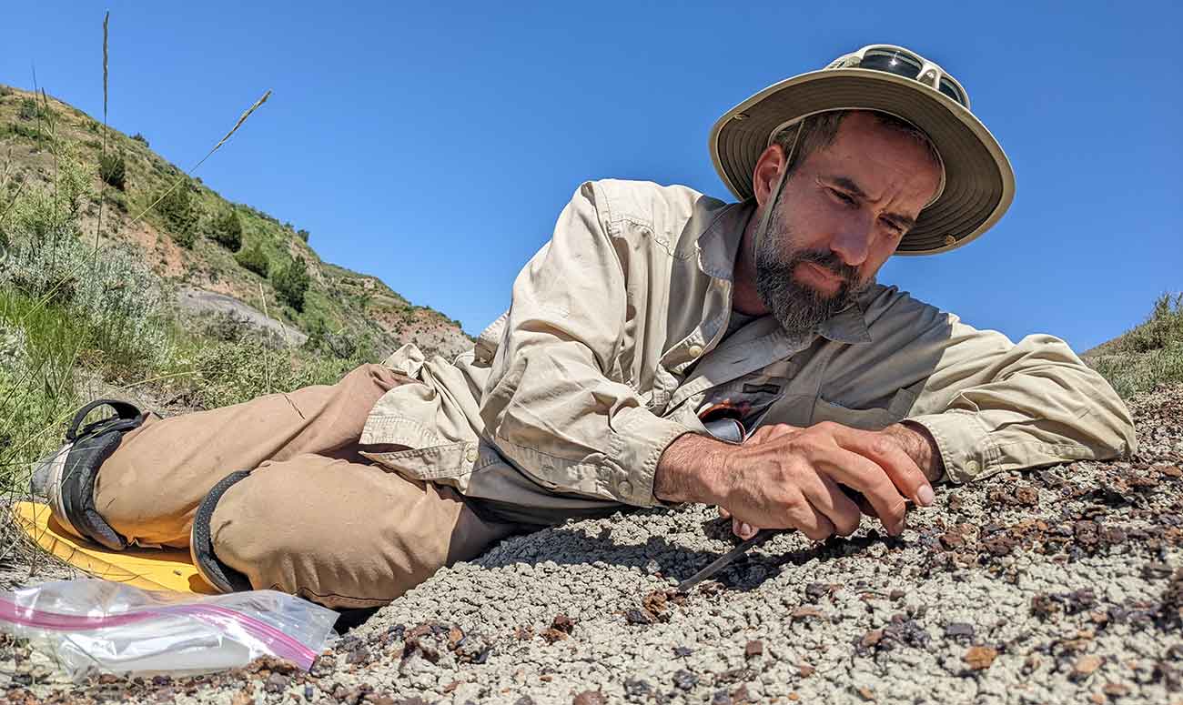 Jerred Seveyka on paleontology dig