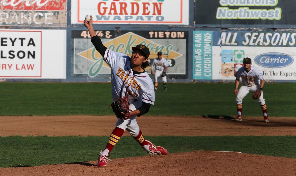 Baseball pitcher