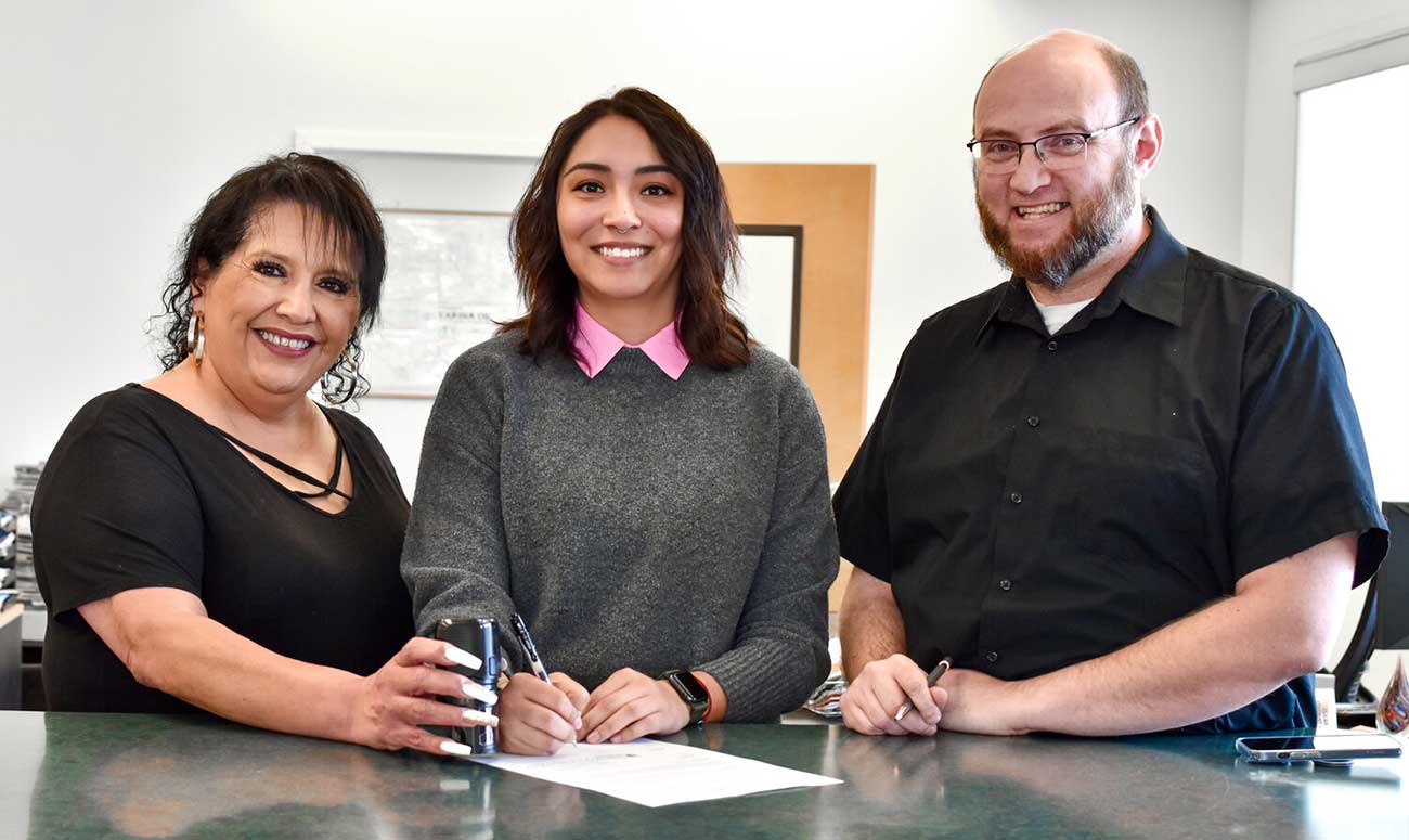 Ileana Martinez Signs Paper Work to Purchase Sunny Side Sun