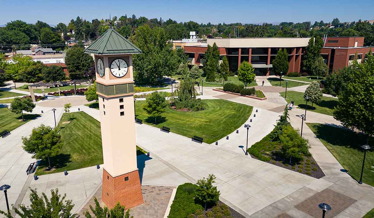 Yakima Campus courtyard