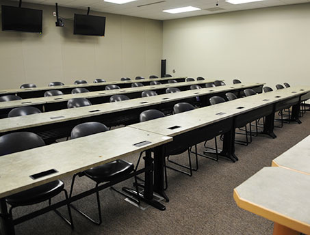 Picture of an empty ITV Classroom. 